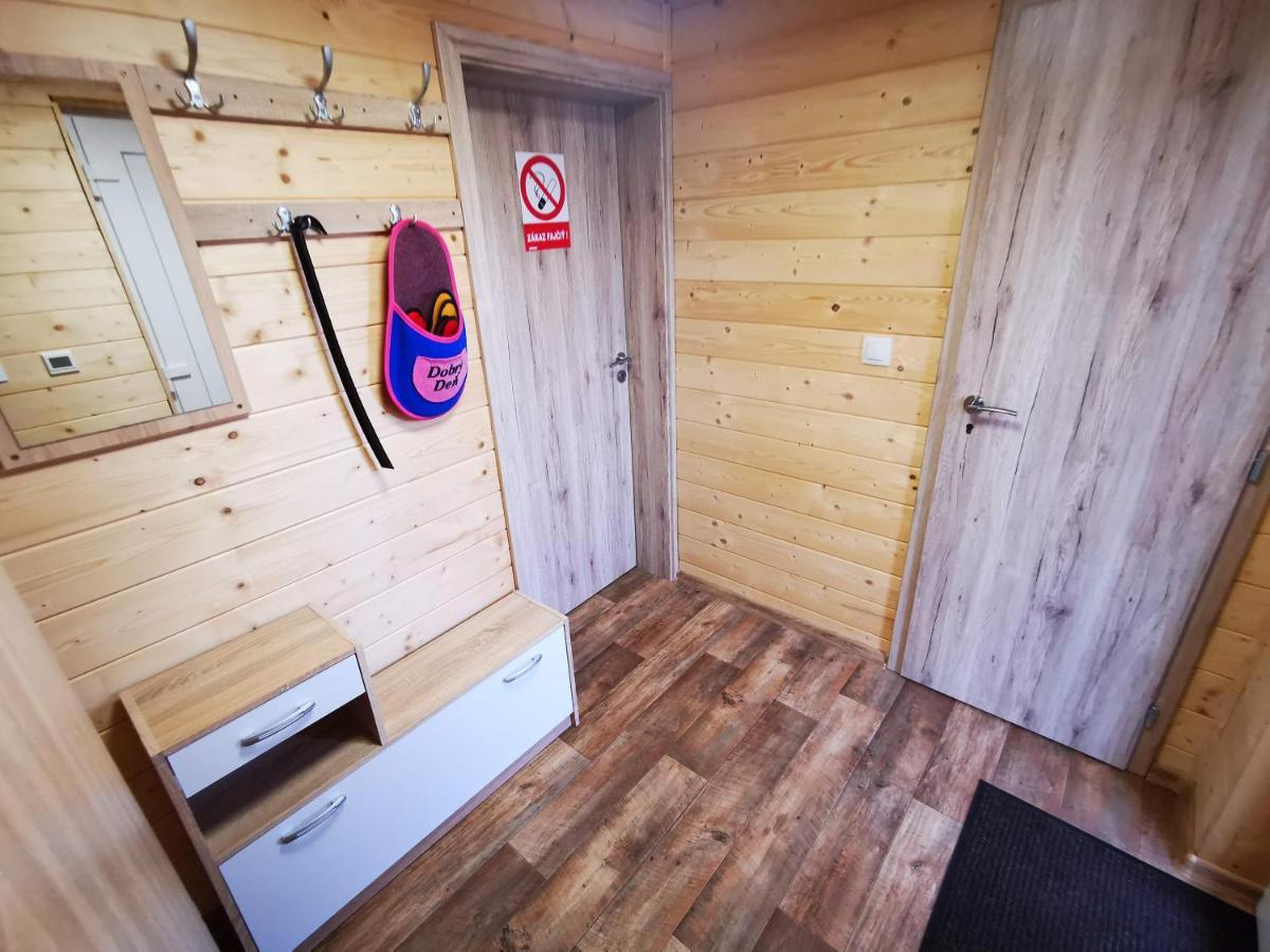 Chata Baska Na Liptove S Vlastnym Dvorom Liptovsky Mikulas Bagian luar foto