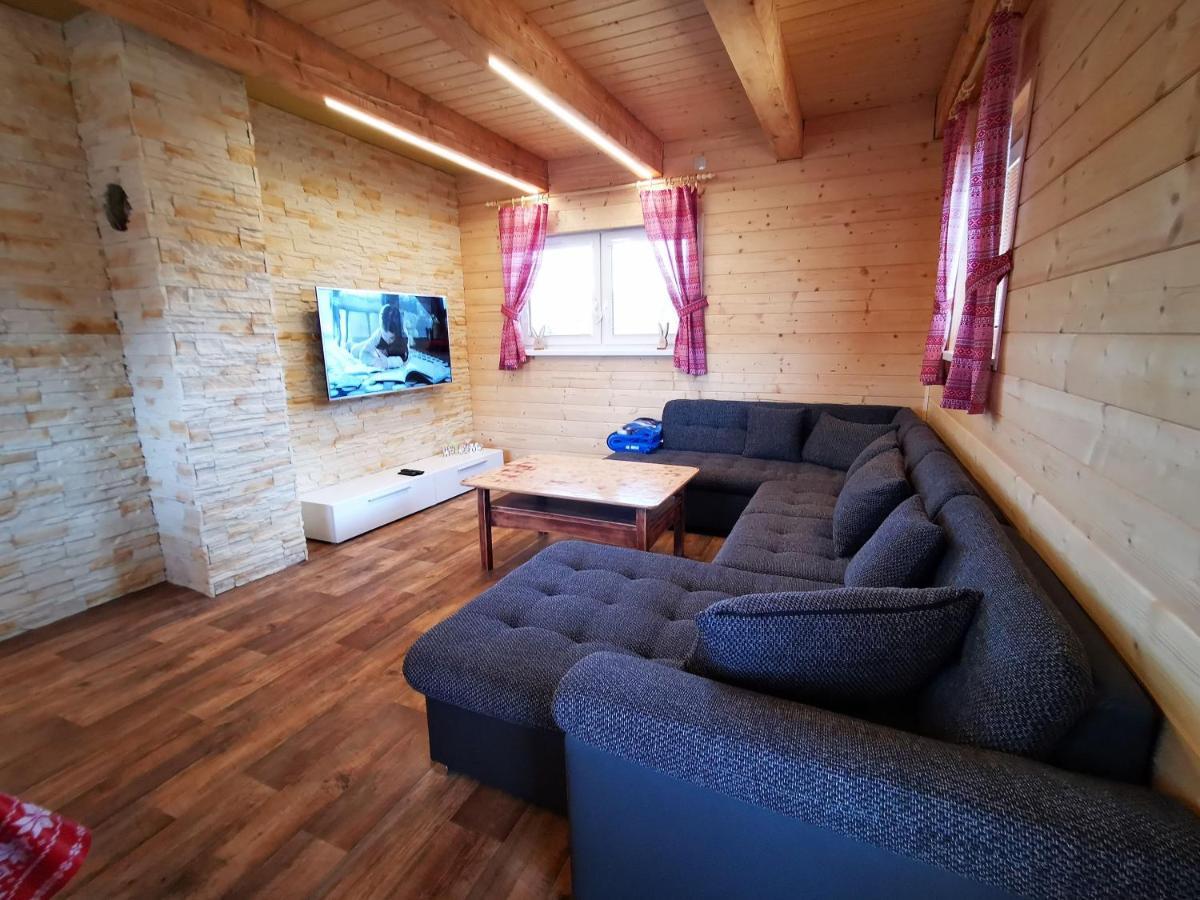 Chata Baska Na Liptove S Vlastnym Dvorom Liptovsky Mikulas Bagian luar foto