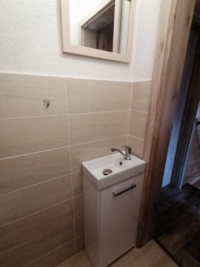 Chata Baska Na Liptove S Vlastnym Dvorom Liptovsky Mikulas Bagian luar foto