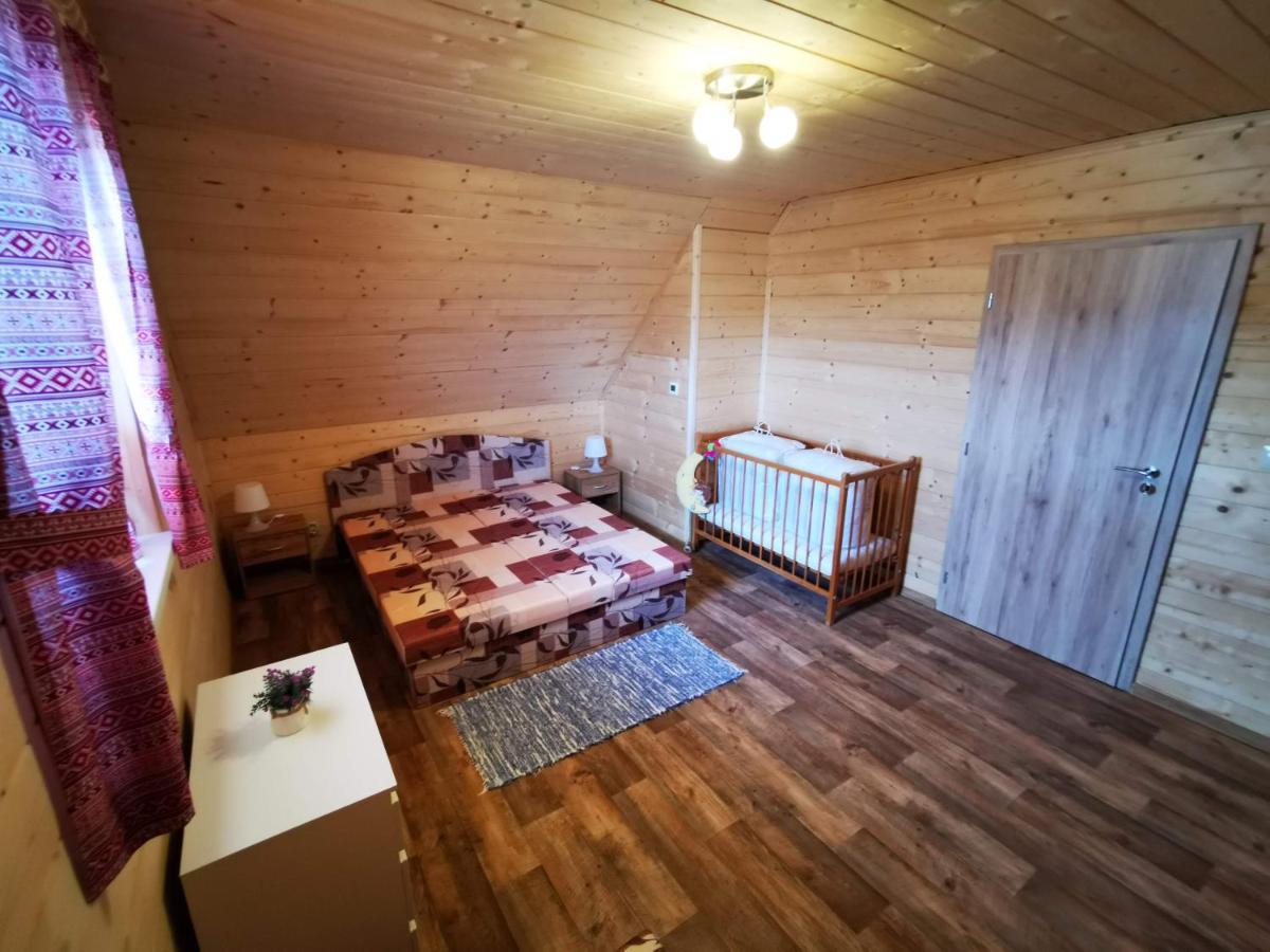 Chata Baska Na Liptove S Vlastnym Dvorom Liptovsky Mikulas Bagian luar foto